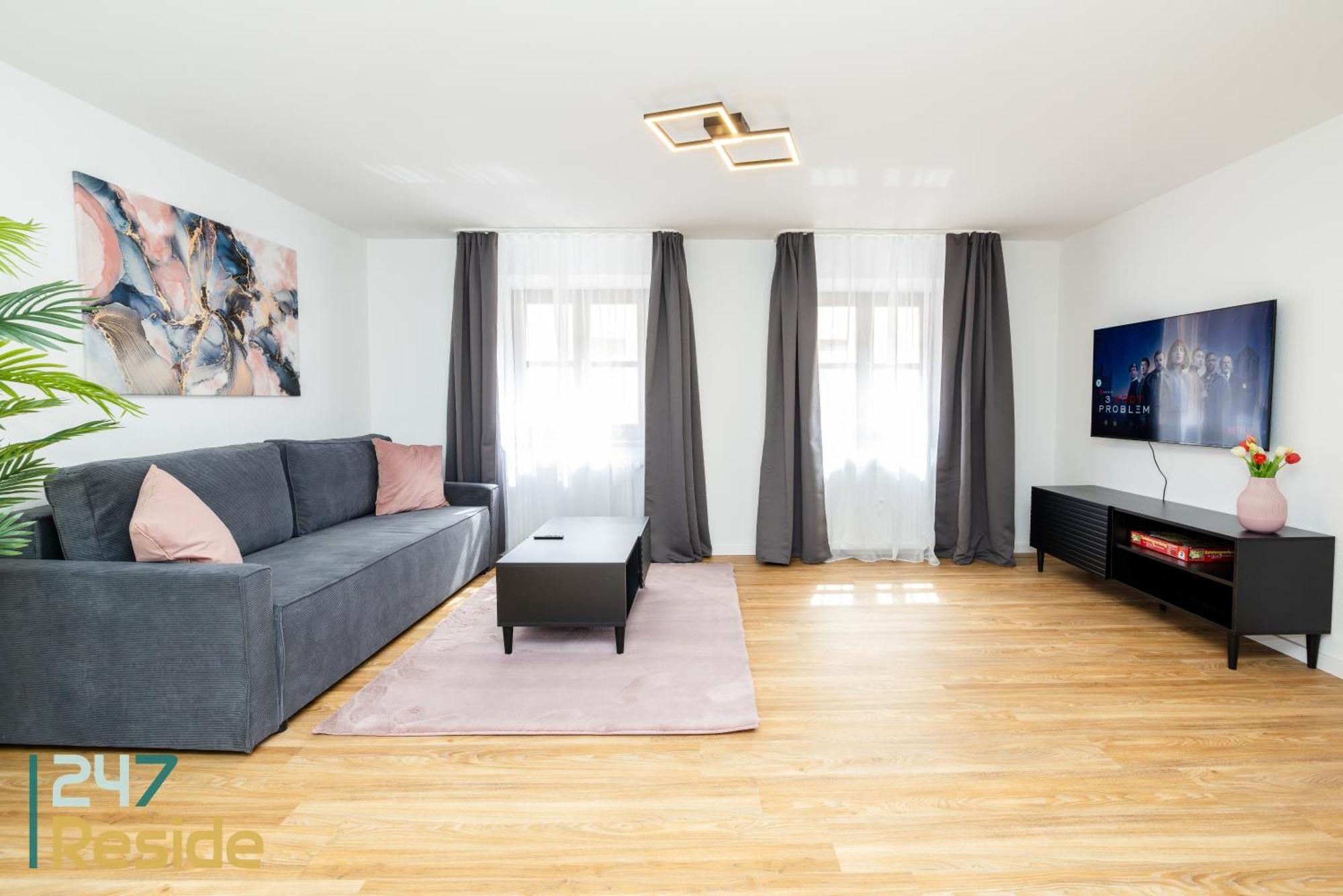 247 Reside - Sz2 *